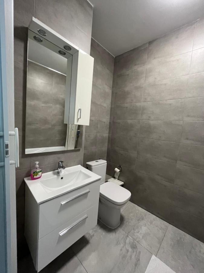 Airport Comfy Guest Home Varsóvia Exterior foto